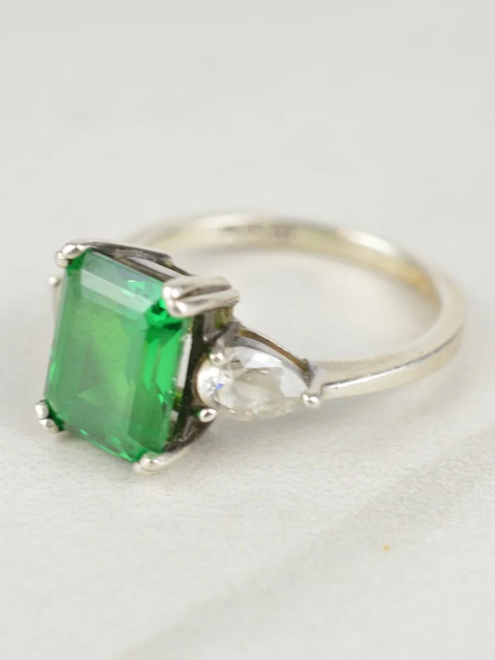 Diamonique QVC 925 Sterling Silver Simulated Emerald Three Stone CZ Ring 7.5